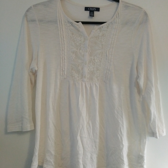 Lace Cream Buttoned Top - Picture 3 of 5